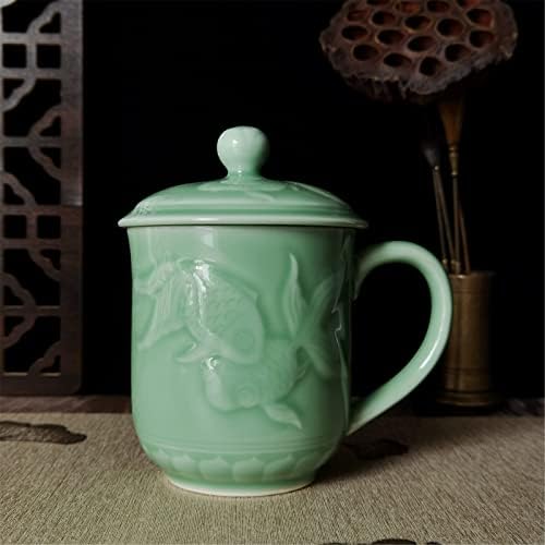 Kézzel készített Celadon Bögre Tea csésze Fedő 13oz Porcelán Csésze Tej Dombornyomott Aranyhal Kerámia Mikrohullámú sütő